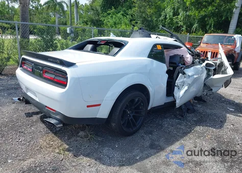 2023 Dodge Challenger R/T Scat Pack Widebody z USA, uszkodzony, nr VIN 2C3CDZFJXPH688671